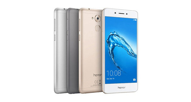 90944До России добрался бюджетный смартфон Honor 6C с батареей на 3020 мАч