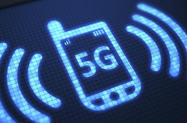 64803События недели: «Алиса» в холодильниках, сроки появления 5G-смартфонов и изгнание бесов по сотовой связи