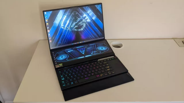 Asus ROG Zephyrus Duo 16