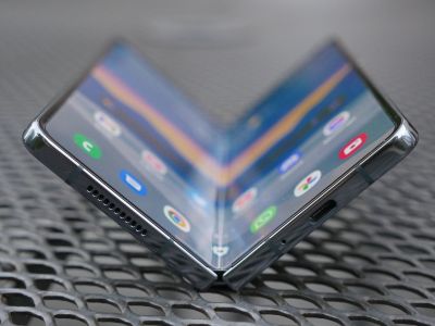 266812Новые снимки макетных образцов Samsung Galaxy Z Fold5